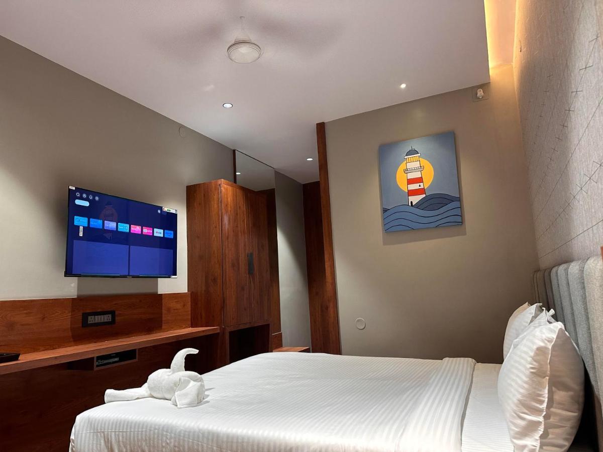 V Hotel Brahmapur Exterior foto