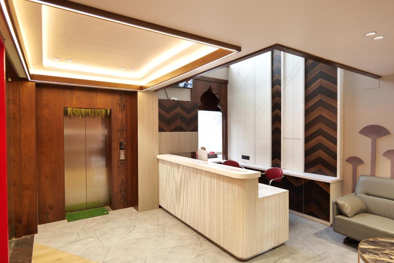 V Hotel Brahmapur Exterior foto